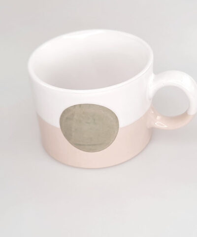 TAZA "ESKO" BLANCO Y BEIGE