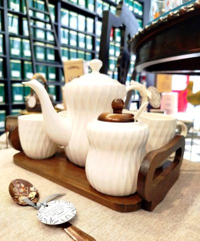 Juego de Té Porcelana y Bambú